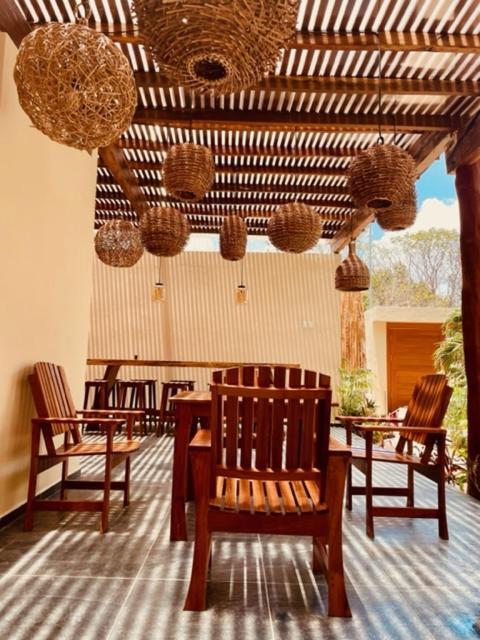 Hotel Manglar Suites Mahahual Exteriör bild